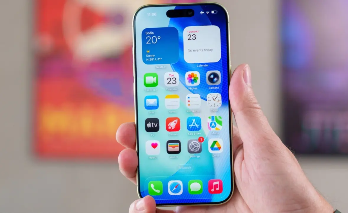 IDC: شحنات الهواتف الذكية العالمية ترتفع 1.5% مدفوعة بالطلب القوي على سلسلة iPhone 17