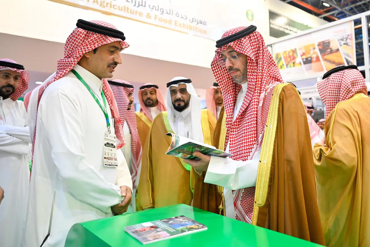 محافظ جدة يفتتح فعاليات معرض المنتجات الغذائية ومهرجان خيرات مكة