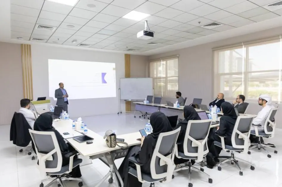 «دائرة مالية عجمان» تختتم الخطة التدريبية لموظفي الجهات الحكومية