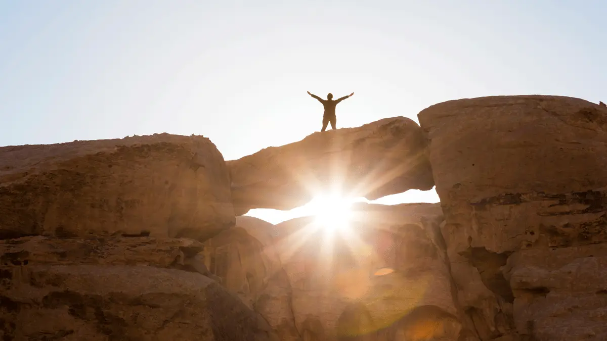 صحح نظرتك الخاطئة عن علاقة النجاح بالسعادة