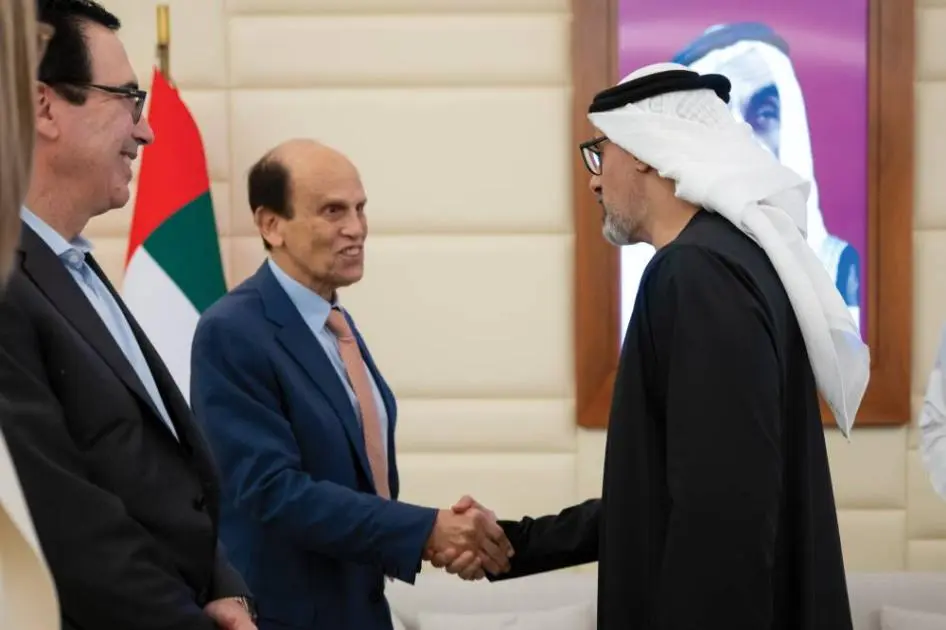 خالد بن محمد يؤكد أهمية بناء شراكات ذات أثر استراتيجي