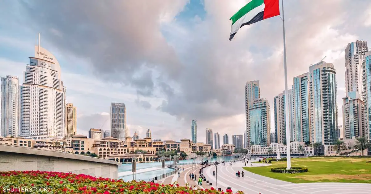 القطاع غير النفطي بالإمارات ينمو بأعلى وتيرة في 11 شهرا