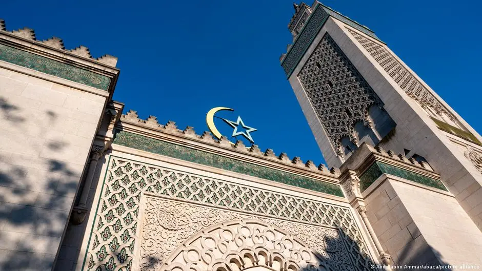 "تمييز متصاعد" ضد مسلمي فرنسا والمحجبات الأكثر "تضررا"