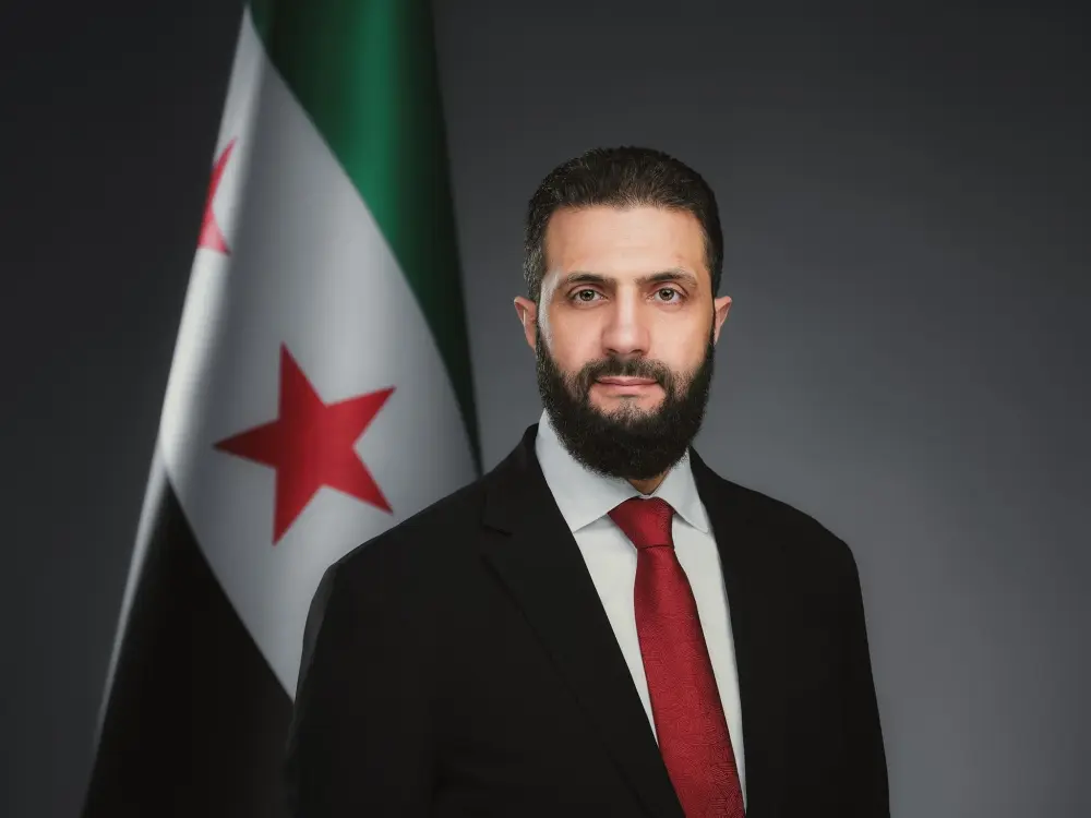 الرئيس الشرع يصل قطر للمشاركة في منتدى الدوحة 2025