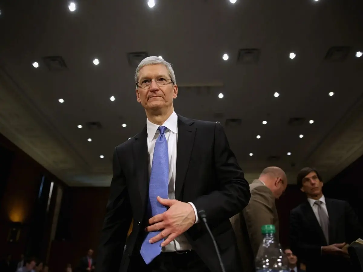 تغييرات هيكلية أم نزيف كفاءات؟ موجة مغادرة المسؤولين تثير التساؤلات حول مستقبل آبل الإداري