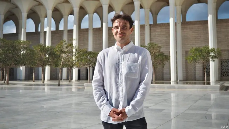 هل يتكرر سيناريو صنصال مع الصحفي الفرنسي المسجون في الجزائر؟