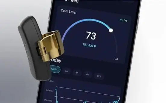 تقنية جديدة من «AWEAR».. جهاز ذكي لتحسين الصحة النفسية وإدارة التوتر