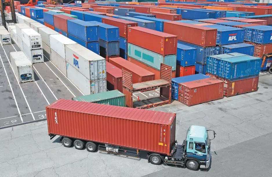 رئيس مصلحة الجمارك: 5 أيام متوسط الإفراج الجمركي في 2025 ونستهدف تقليصه ليومين فقط