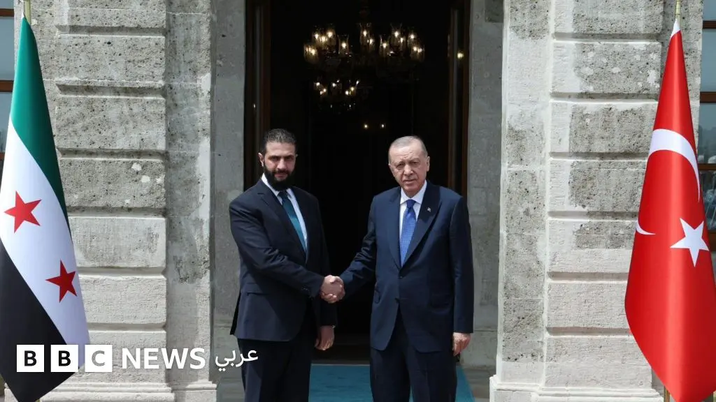 السوريون في تركيا: أعداد المتبقين والعائدين منذ سقوط الأسد؟