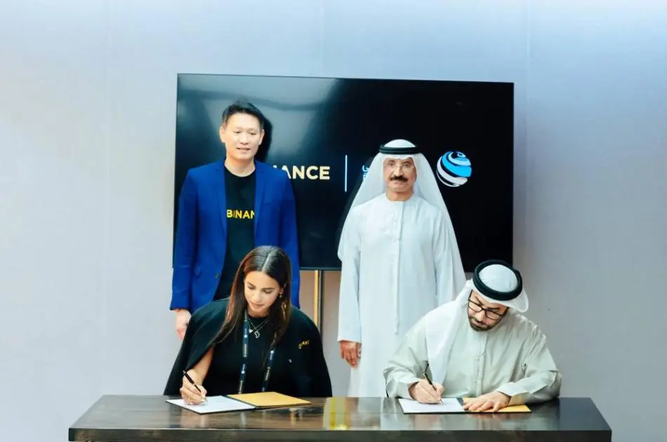 جمارك دبي توقع مذكرة تفاهم مع بينانس لتعزيز مستقبل المدفوعات الرقمية ودعم الريادة الاقتصادية لدبي