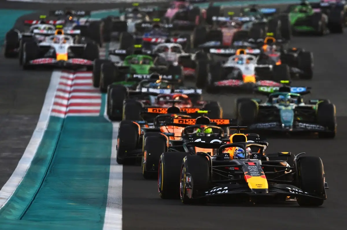 Why Max Verstappen couldn&rsquo;t bunch the pack up in F1 title-deciding Abu Dhabi GP