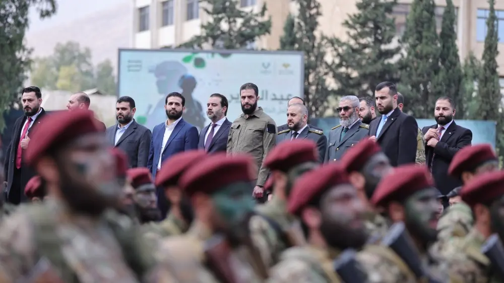 الرئيس الشرع يحضر العرض العسكري في دمشق احتفالاً بذكرى النصر والتحرير