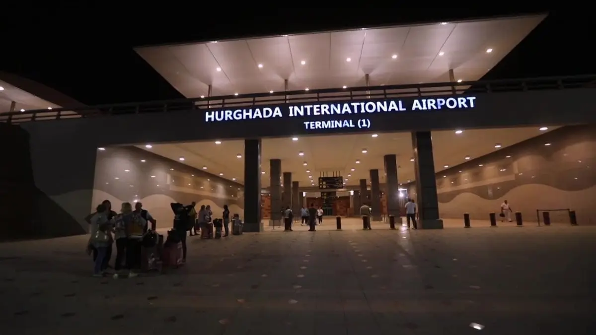 مصر تبحث مع “التمويل الدولية” المراحل النهائية لطرح مطار الغردقة