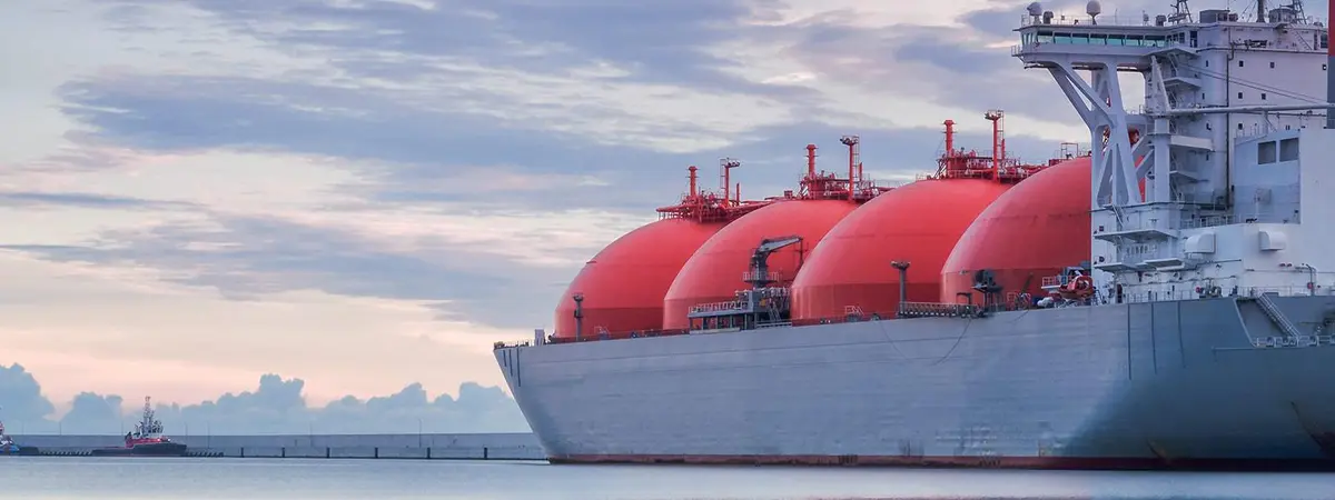 مصر تصدر شحنة غاز جديدة إلى تركيا من مجمع “إدكو”