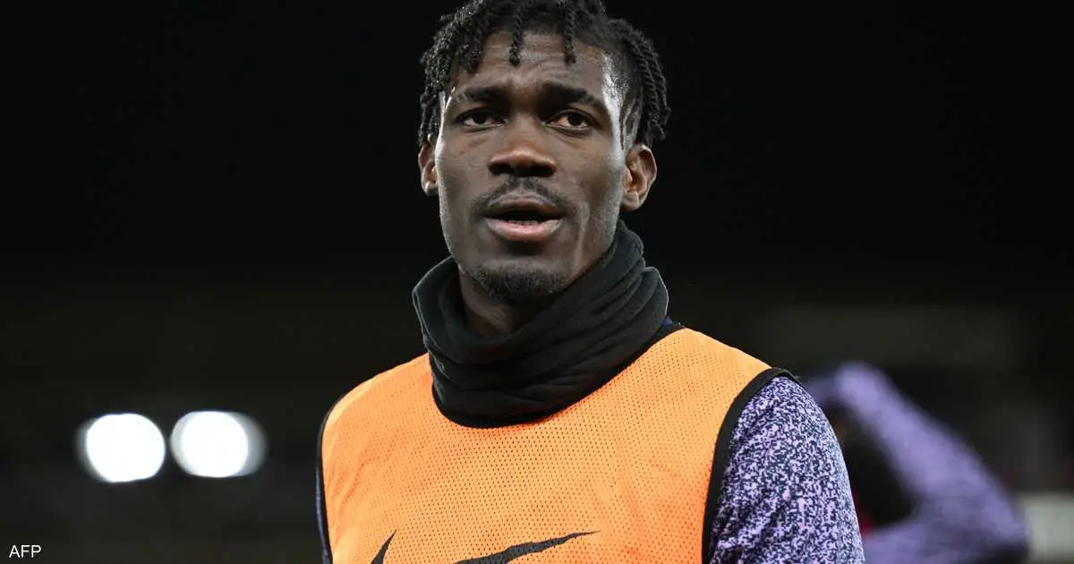 أزمة جديدة للاعب توتنهام بيسوما.. و"غاز الضحك" يعود للواجهة