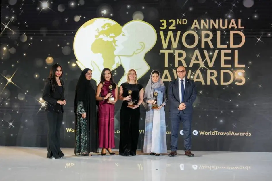 «الاتحاد للطيران» تنال 3 جوائز ضمن «السفر العالمية» 2025