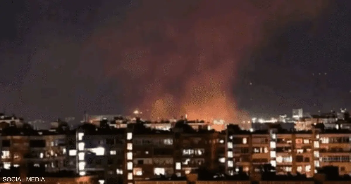 قذائف مجهولة المصدر تسقط في محيط مطار المزة بدمشق