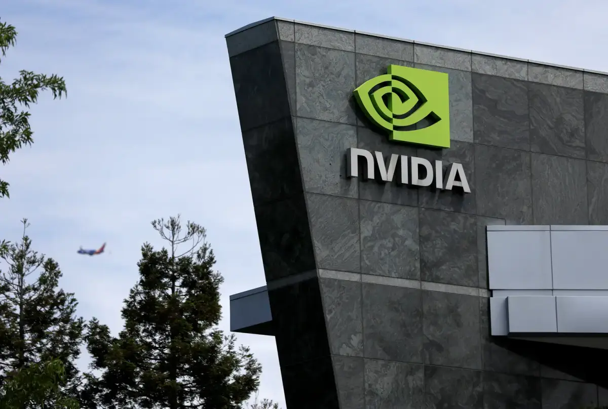 بعد صراعات متبادلة بين أمريكا والصين.. ترامب يوافق على تصدير رقائق «Nvidia H200»