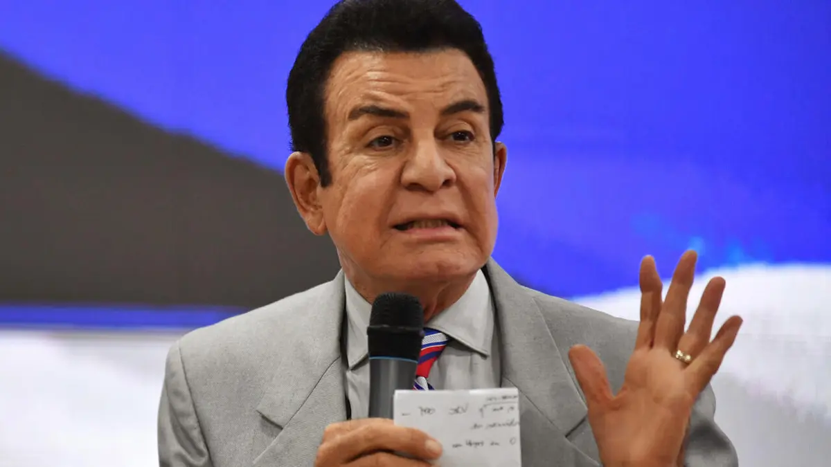 هندوراس: المرشح الرئاسي نصر الله يندد بـ"سرقة" الانتخابات لصالح خصمه عصفورة المدعوم من ترامب