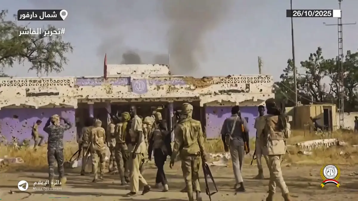 انسحاب جنود سودانيين إلى جنوب السودان بعد سقوط حقل هجليج بيد قوات الدعم السريع