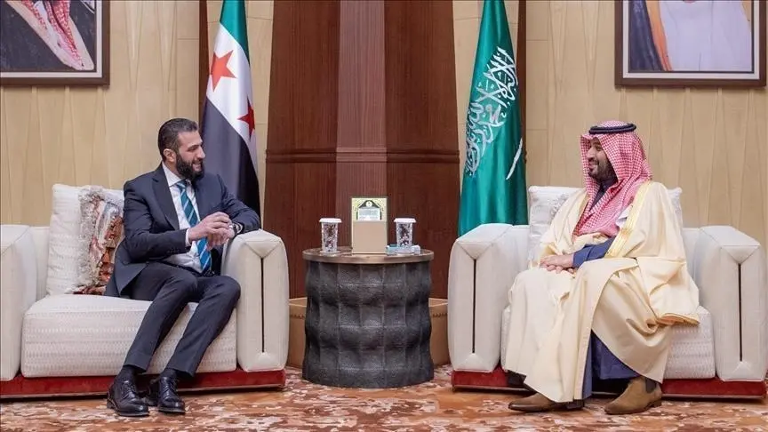 ولي العهد السعودي والشرع يبحثان سبل تعافي سوريا اقتصاديا