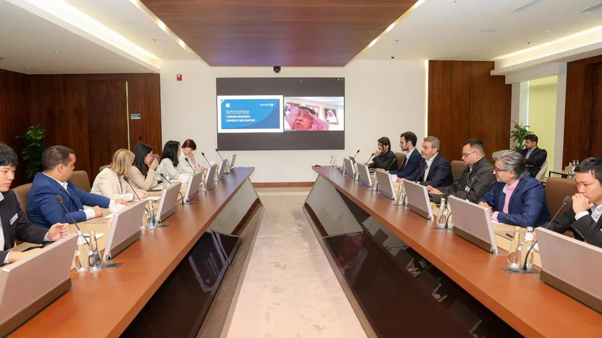 “القصبي” يلتقي قياديين تنفيذيين من 35 بلدًا في برامج كلية لندن للأعمال