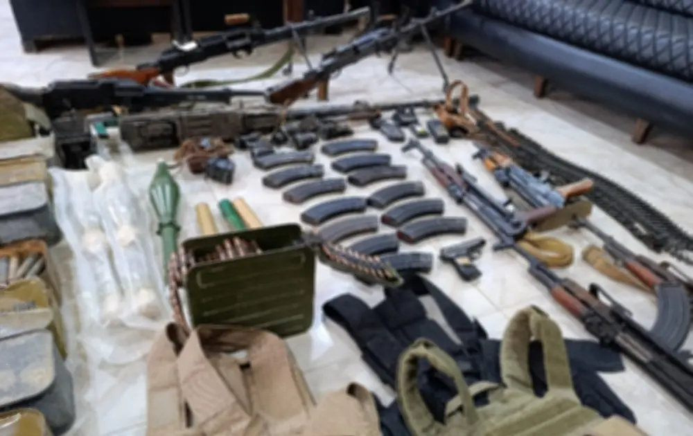 القبض على 4 متهمين بجرائم قتل وابتزاز في درعا بعد عملية أمنية