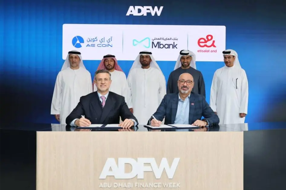 «إي آند الإمارات» تعتمد المدفوعات بالعملات الرقمية المستقرة
