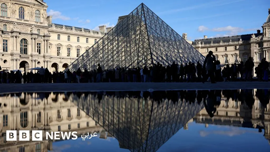 تسريب مائي يتلف مئات مجلدات الحضارة المصرية في متحف اللوفر… فما الذي حدث؟