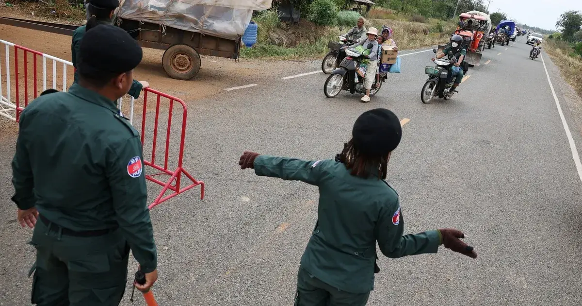 اشتباكات متصاعدة على طول الحدود بين تايلندا وكمبوديا.. وترمب يعد بالتدخل