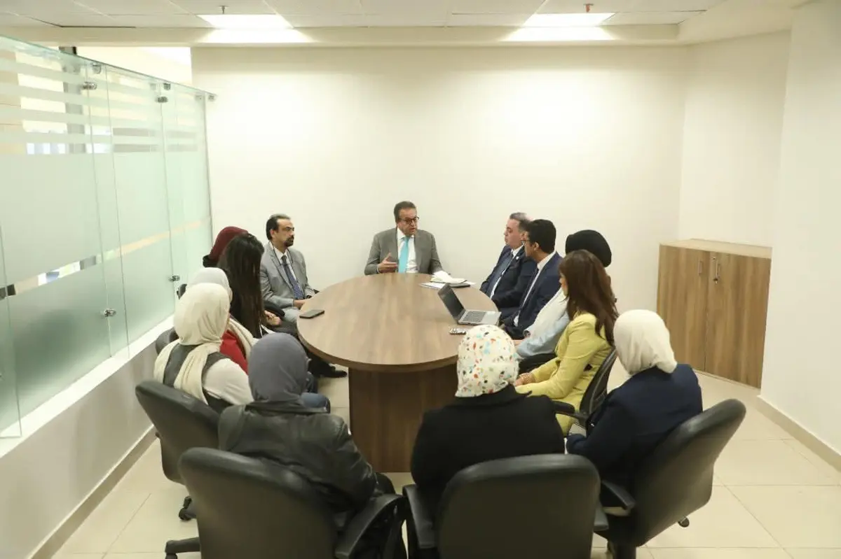 وزير الصحة يتفقد المرصد الإعلامي ويوجه بتعزيز استخدام التكنولوجيا لمواجهة الشائعات