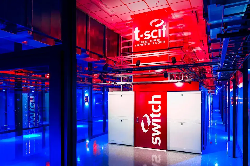 «سوفت بنك» يسعى للهيمنة على البنية التحتية الرقمية عبر صفقة بـ 50 مليار دولار