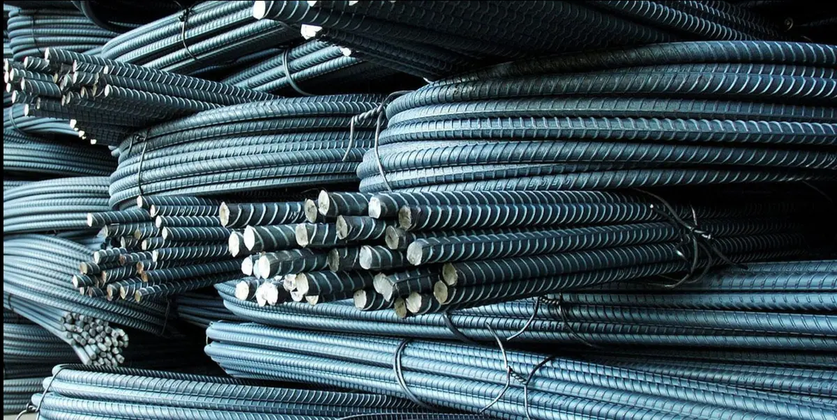 معركة الحصص السوقية: “لماذا ينخفض سعر الحديد.. ولماذا الآن؟”