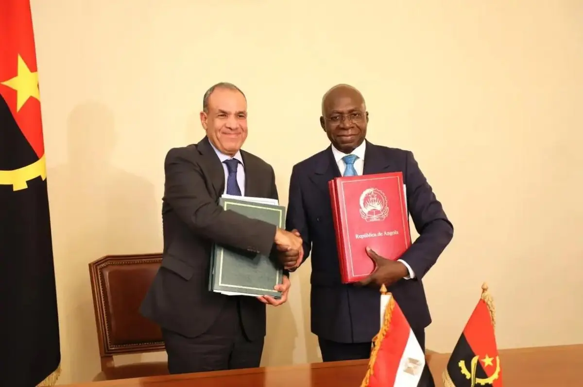 مصر وأنجولا توقعان اتفاقية لتعزيز التعاون الدوائي بين البلدين