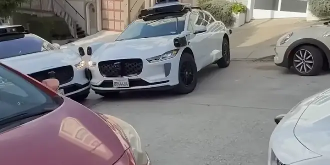 تعطل ثلاث سيارات ذاتية القيادة من وايمو بشكل محرج في سان فرانسيسكو