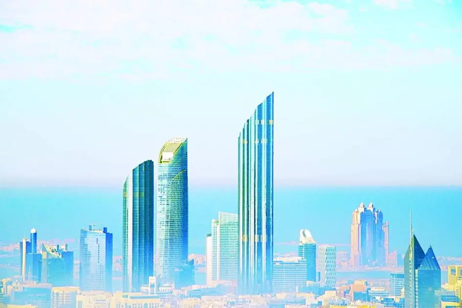 خبراء دوليون: الإمارات نموذج عالمي في التمويل والأصول الرقمية