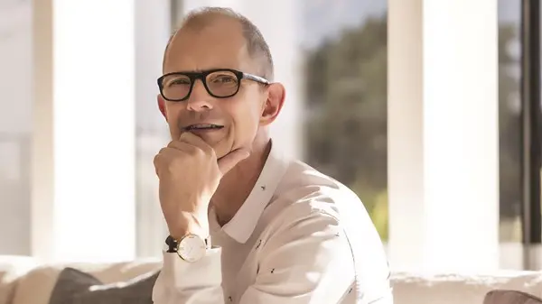 راينر برنارد: نسرد الوقت بـ«طريقة شاعرية»