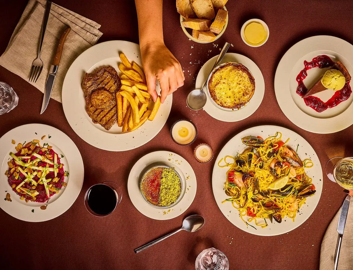 «اقتصاد المقبلات».. هل ارتفاع أسعار المطاعم يُجبر روادها على «menu» أرخص؟