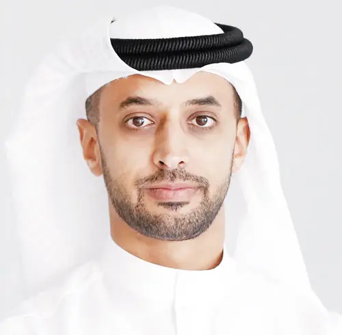 القوة المالية المزدوجة في الإمارات