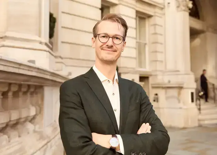 130 ألف دولار أسبوعيًا.. العلاج السري الفاخر للرؤساء التنفيذيين والمليارديرات