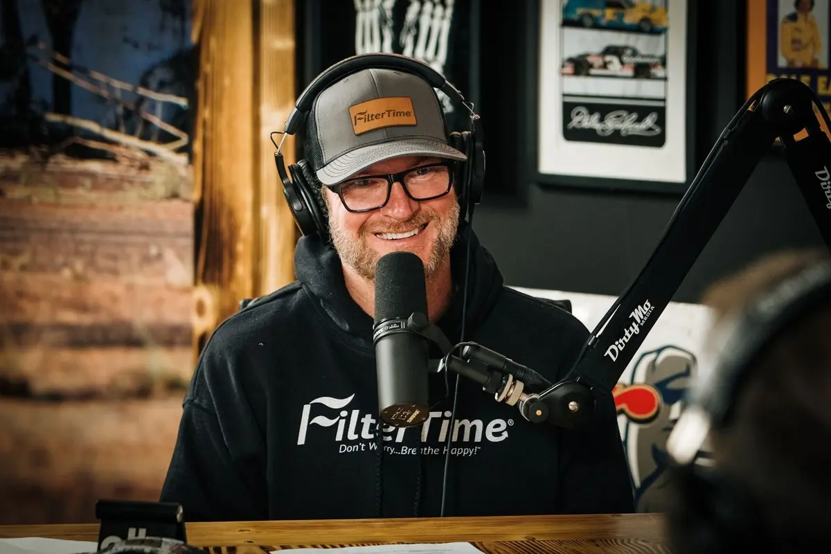 Dale Jr. says settlement turns NASCAR charters into franchises