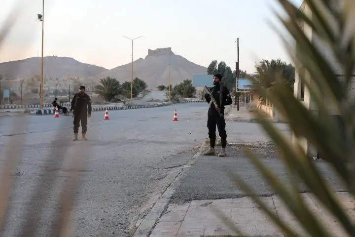 الداخلية تنفذ عملية أمنية في تدمر وتوقف 5 مشتبه بهم