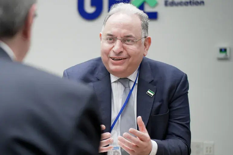 وزير المالية يعلن فتح “صفحة جديدة” للصناعة السورية عبر نظام ضريبي داعم