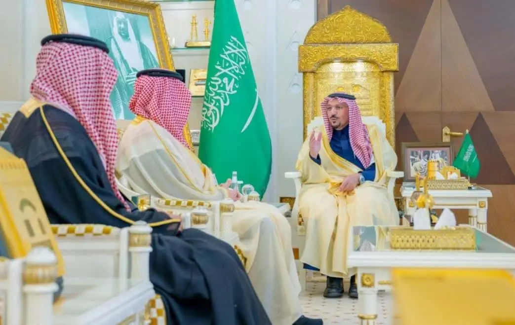 أمير منطقة القصيم يناقش مع محافظ البنك المركزي عددًا من الموضوعات المهمة