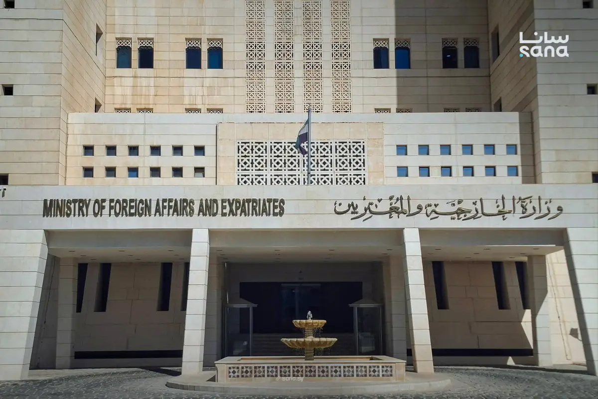 الإدارة القنصلية في وزارة الخارجية تصدّق أكثر من 2 مليون و 700 ألف وثيقة منذ تحرير البلاد