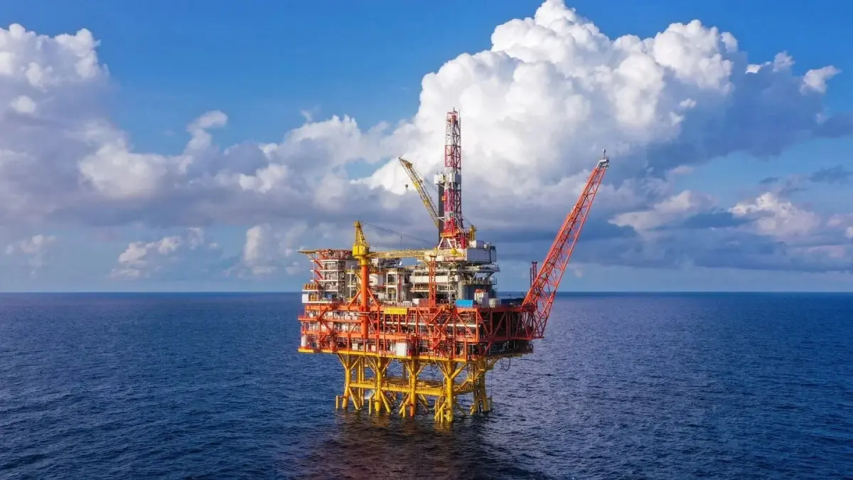 أول حقل نفط في المياه العميقة بالصين يشهد خطوة جديدة - الطاقة