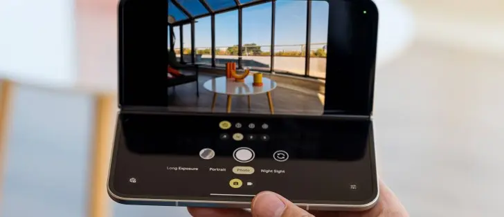 هاتف Google Pixel 9 Pro Fold يحصل على ميزة تقسيم عرض الكاميرا من Pixel 10 Pro Fold