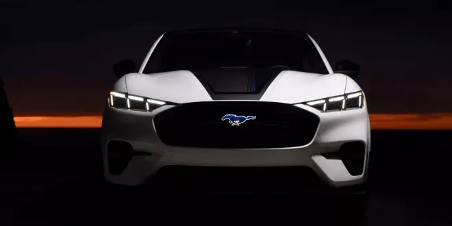 فورد تعيد ترتيب أوراقها في سوق السيارات الكهربائية