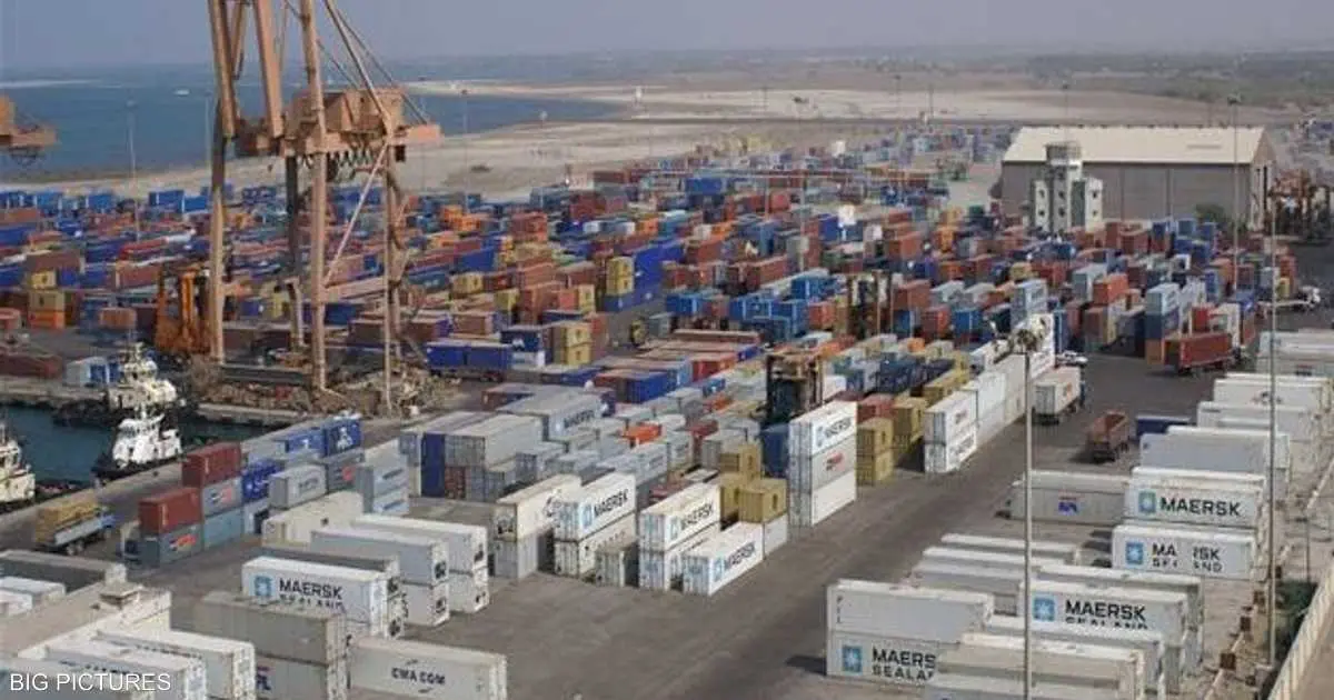 ميناء السخنة المصري يدخل غينيس كأعمق حوض ميناء في العالم