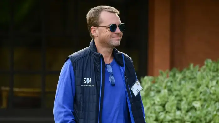 تود كومبس.. هل يدمج خبرة «بافيت» الاستثمارية في «جي بي مورجان»؟